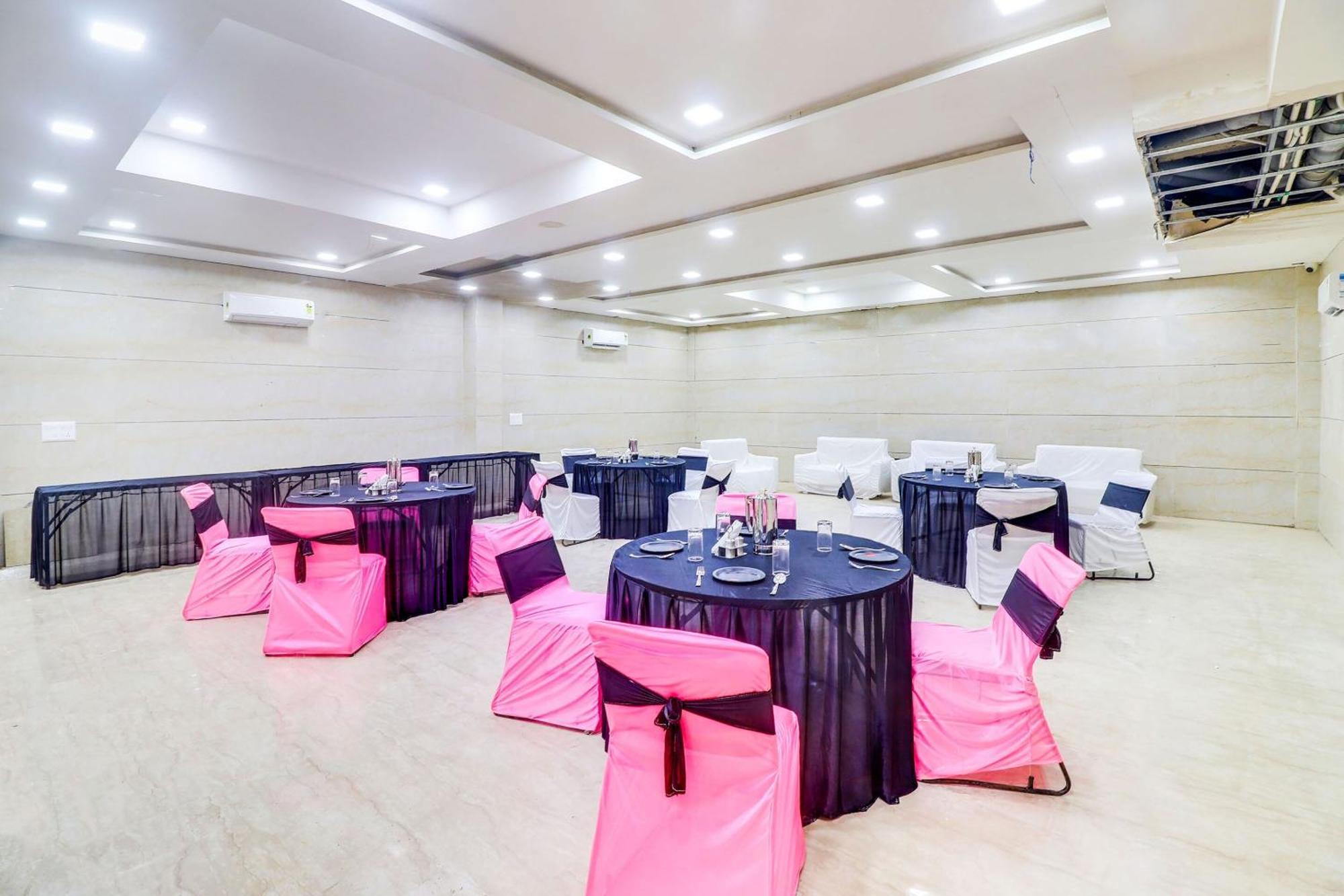Hotel O Golden Grand Agra  Bagian luar foto